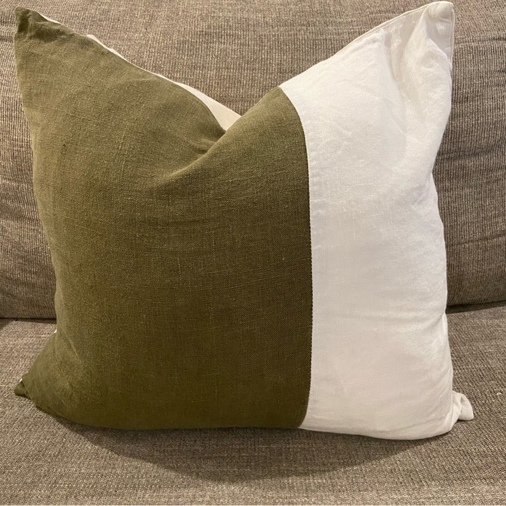 Coterie Brooklyn Two-Tone Green and White Throw Pillow Set of 2